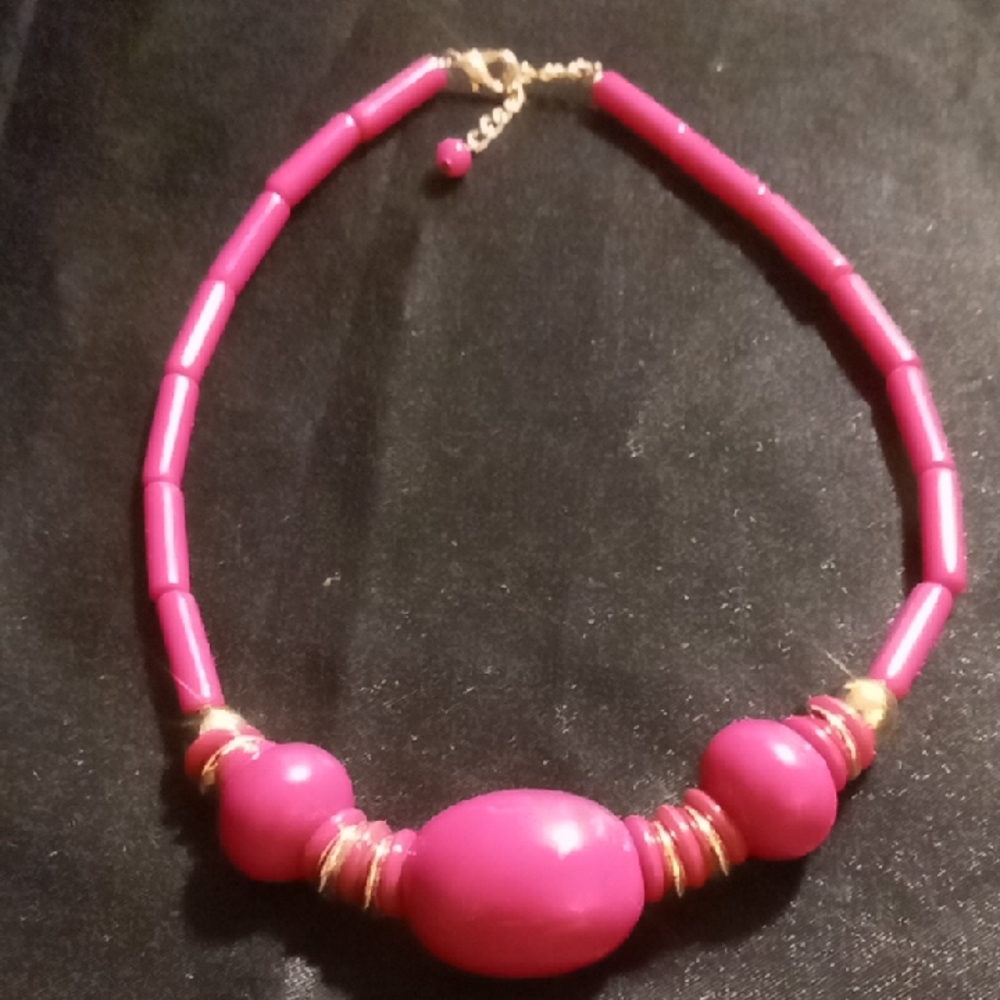 Elegant Pink Beaded Necklace 16 in long